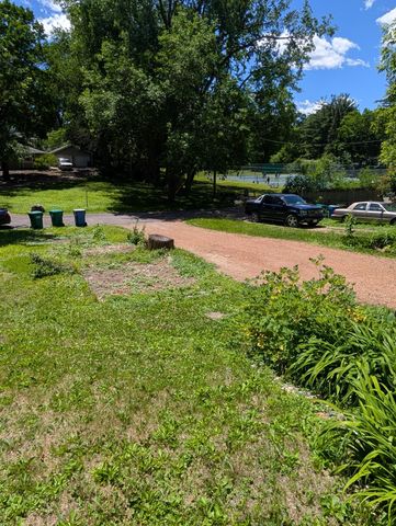 3800 Park Ln, Spring Park, MN 55384