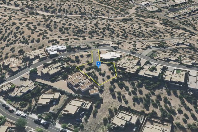 17 Camino Barranca, Santa Fe, NM 87507