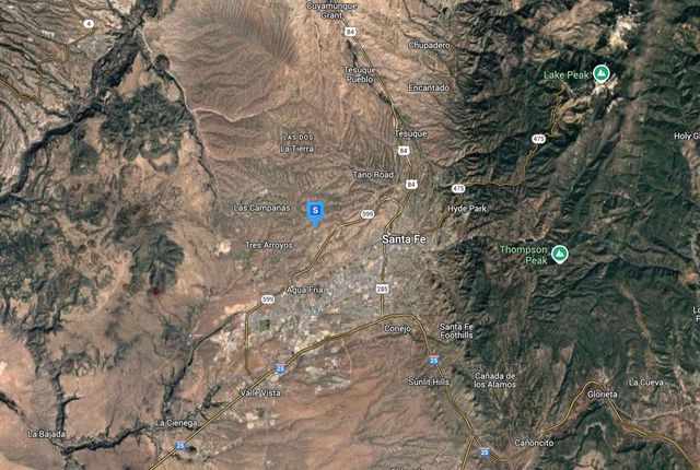 17 Camino Barranca, Santa Fe, NM 87507