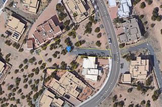 17 Camino Barranca, Santa Fe, NM 87507