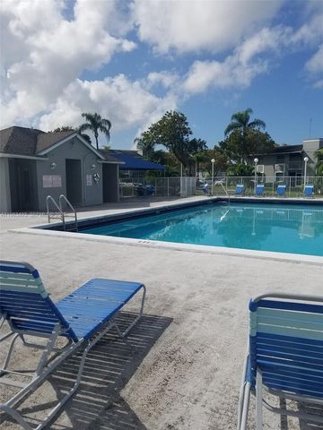 426 NE 210th Cir Ter 101-2, Miami, FL 33179