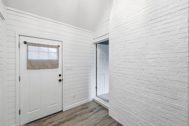 39 Oaksmere Road, Springfield, OH 45503