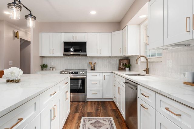 809 Colony Court, Columbus, OH 43235