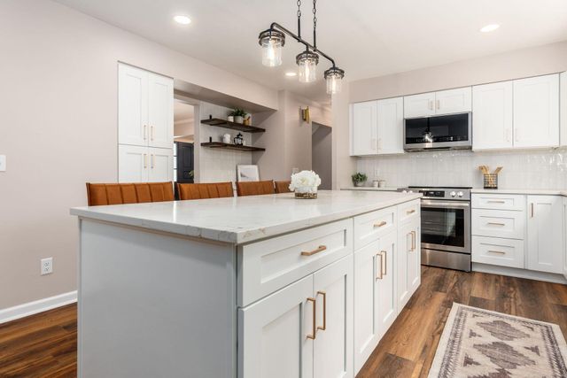 809 Colony Court, Columbus, OH 43235