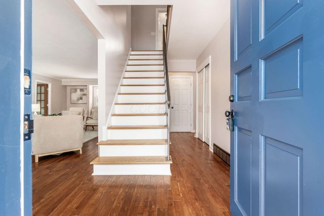 809 Colony Court, Columbus, OH 43235