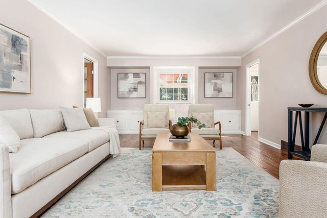 809 Colony Court, Columbus, OH 43235