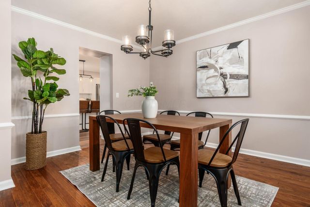 809 Colony Court, Columbus, OH 43235