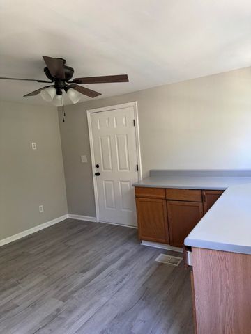 1907 Aichele Drive, North Charleston, SC 29406