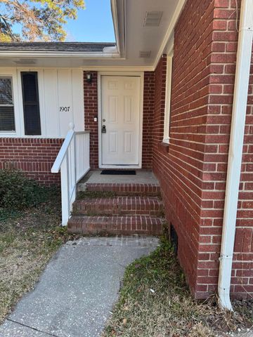 1907 Aichele Drive, North Charleston, SC 29406