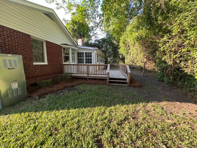 1907 Aichele Drive, North Charleston, SC 29406