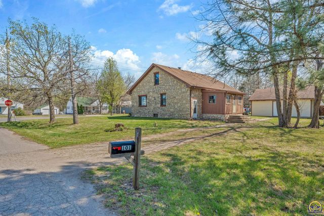 101 NW Elm Row AVE, Topeka, KS 66608