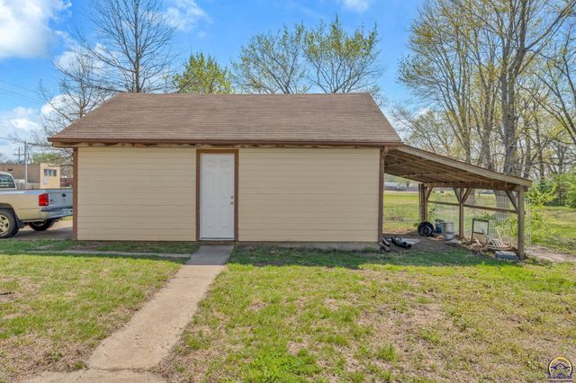 101 NW Elm Row AVE, Topeka, KS 66608