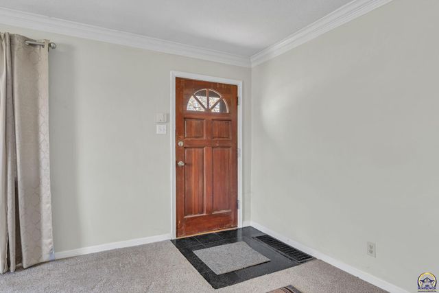 101 NW Elm Row AVE, Topeka, KS 66608