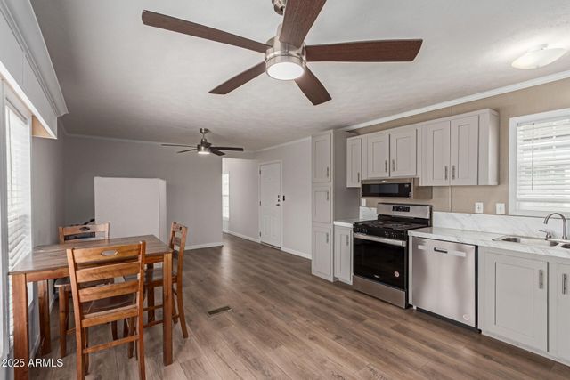 2605 W VAN BUREN Street 111, Phoenix, AZ 85009