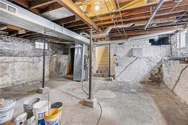 1815 S Ralston Avenue, Independence, MO 64054