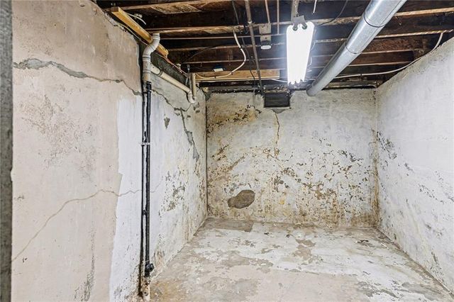 1815 S Ralston Avenue, Independence, MO 64054