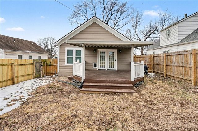 1815 S Ralston Avenue, Independence, MO 64054