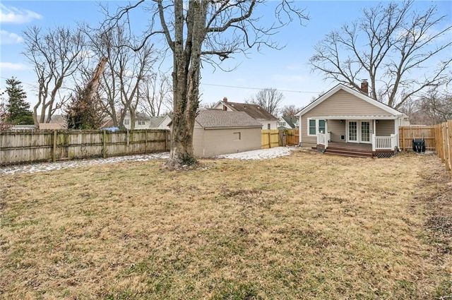 1815 S Ralston Avenue, Independence, MO 64054