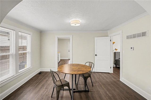 1815 S Ralston Avenue, Independence, MO 64054