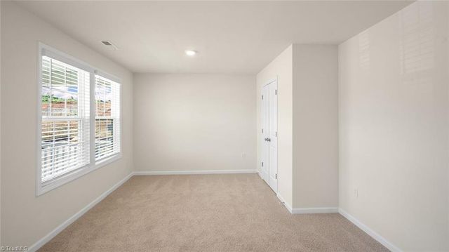 108 Harbor Hill Boulevard, Jamestown, NC 27282