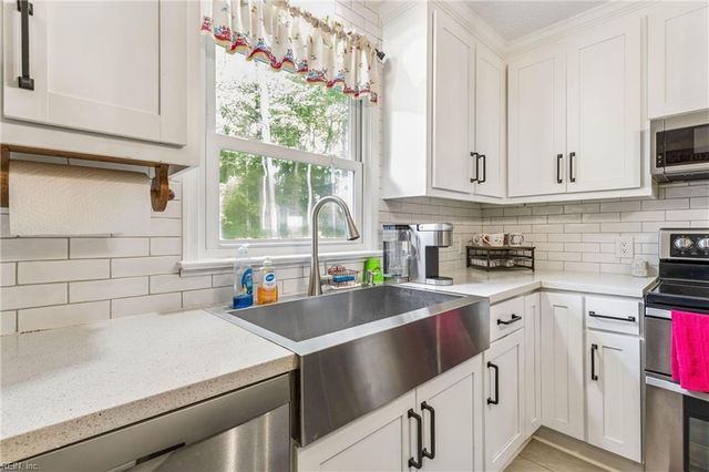 4177 Providence RD, Hayes, VA 23072