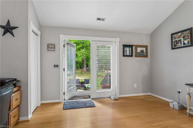 4177 Providence RD, Hayes, VA 23072