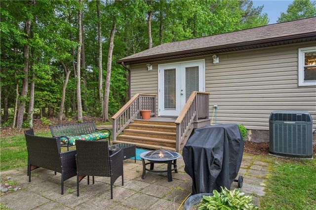 4177 Providence RD, Hayes, VA 23072
