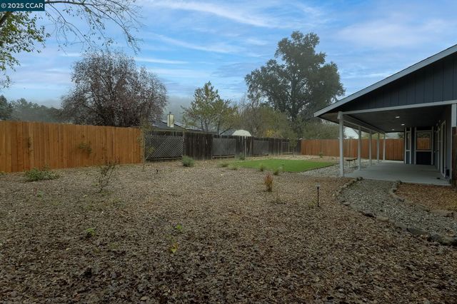 19896 Bear Valley Rd, Hidden Valley Lake, CA 95467