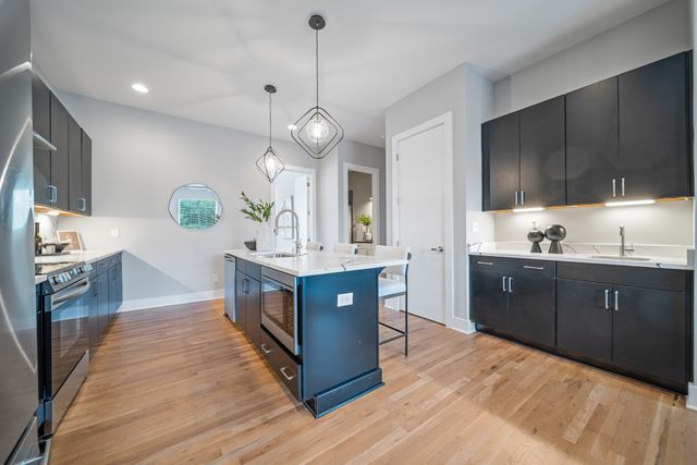 496 W Trinity Ln Unit 3, Nashville, TN 37207