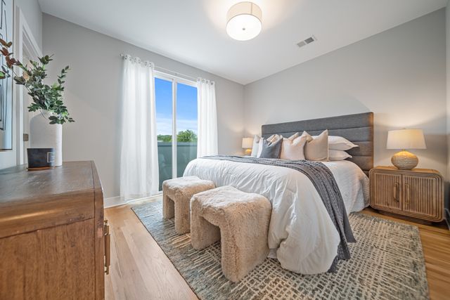 496 W Trinity Ln Unit 3, Nashville, TN 37207