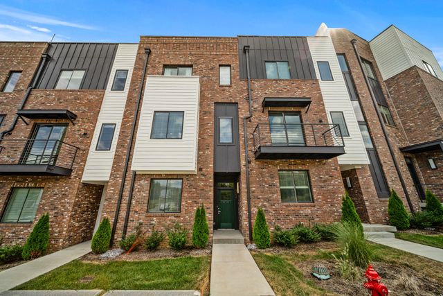 496 W Trinity Ln Unit 3, Nashville, TN 37207