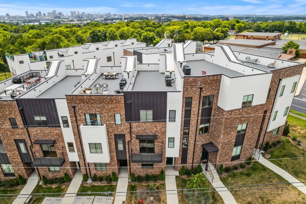 496 W Trinity Ln Unit 3, Nashville, TN 37207