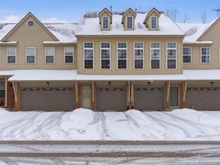 56696 Long Island Drive, Shelby Twp, MI 48316