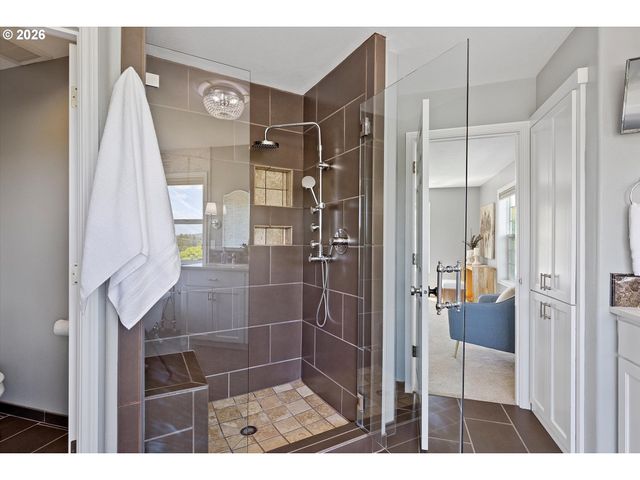 15687 Sw HAWK Ct, Sherwood, OR 97140