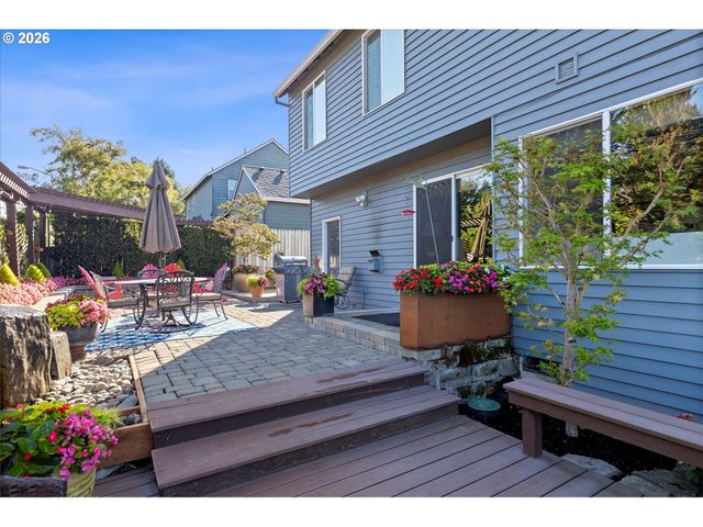 15687 Sw HAWK Ct, Sherwood, OR 97140
