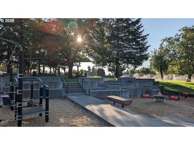 15687 Sw HAWK Ct, Sherwood, OR 97140