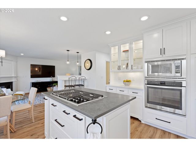 15687 Sw HAWK Ct, Sherwood, OR 97140