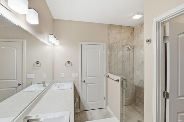 1220 Turnberry Lane, Auburn, IN 46706