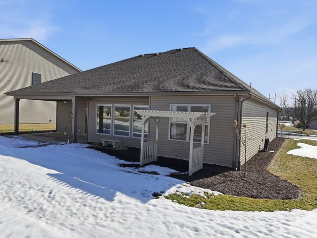 1220 Turnberry Lane, Auburn, IN 46706