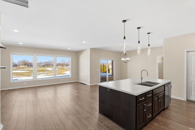 1220 Turnberry Lane, Auburn, IN 46706