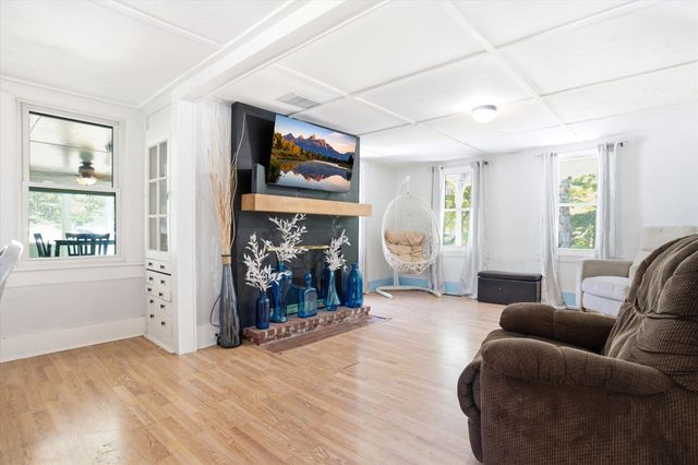 131 Clinton Road, Antrim, NH 03440