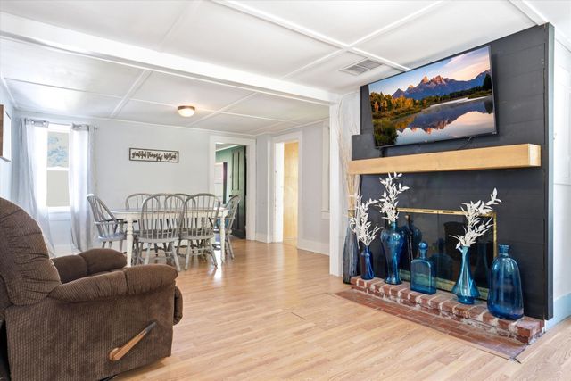131 Clinton Road, Antrim, NH 03440