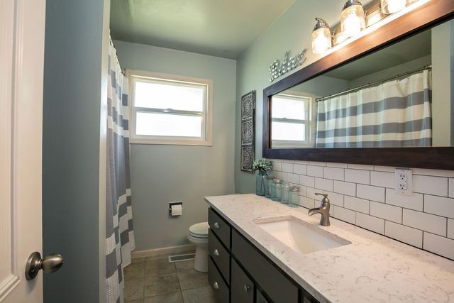 5624 SW Reif Road, Powell Butte, OR 97753