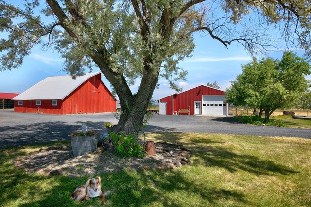 5624 SW Reif Road, Powell Butte, OR 97753