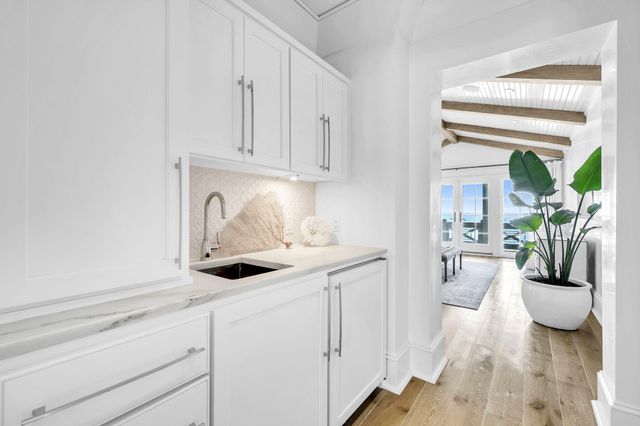 384 Beachside Drive, Panama City Beach, FL 32413