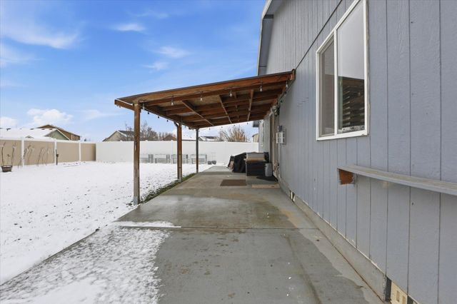 9610 W Asher Dr, Cheney, WA 99004