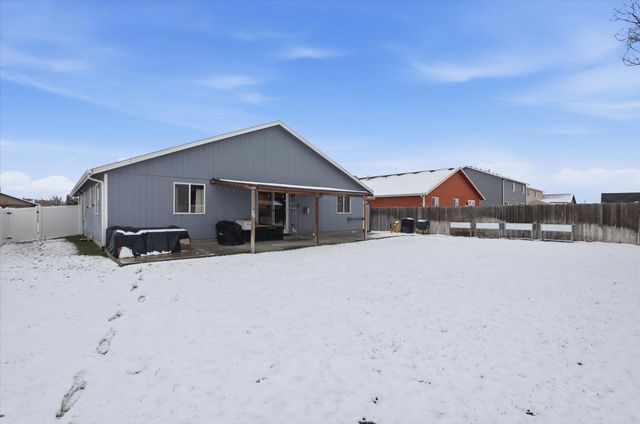 9610 W Asher Dr, Cheney, WA 99004