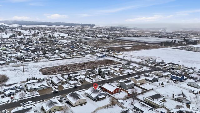 9610 W Asher Dr, Cheney, WA 99004