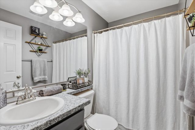 9610 W Asher Dr, Cheney, WA 99004