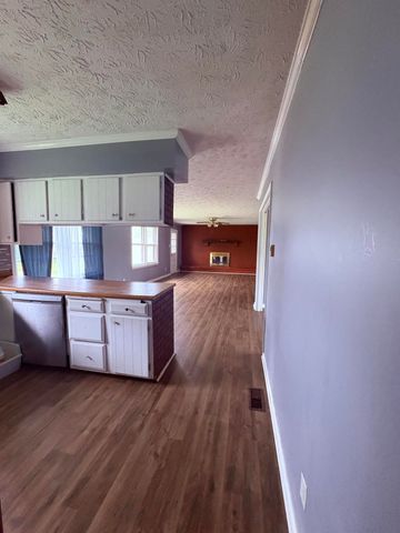 301 Aztec Trail, Georgetown, KY 40324